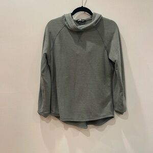 Cozy Olive Green Pullover Top NORTH FACE SIZE M